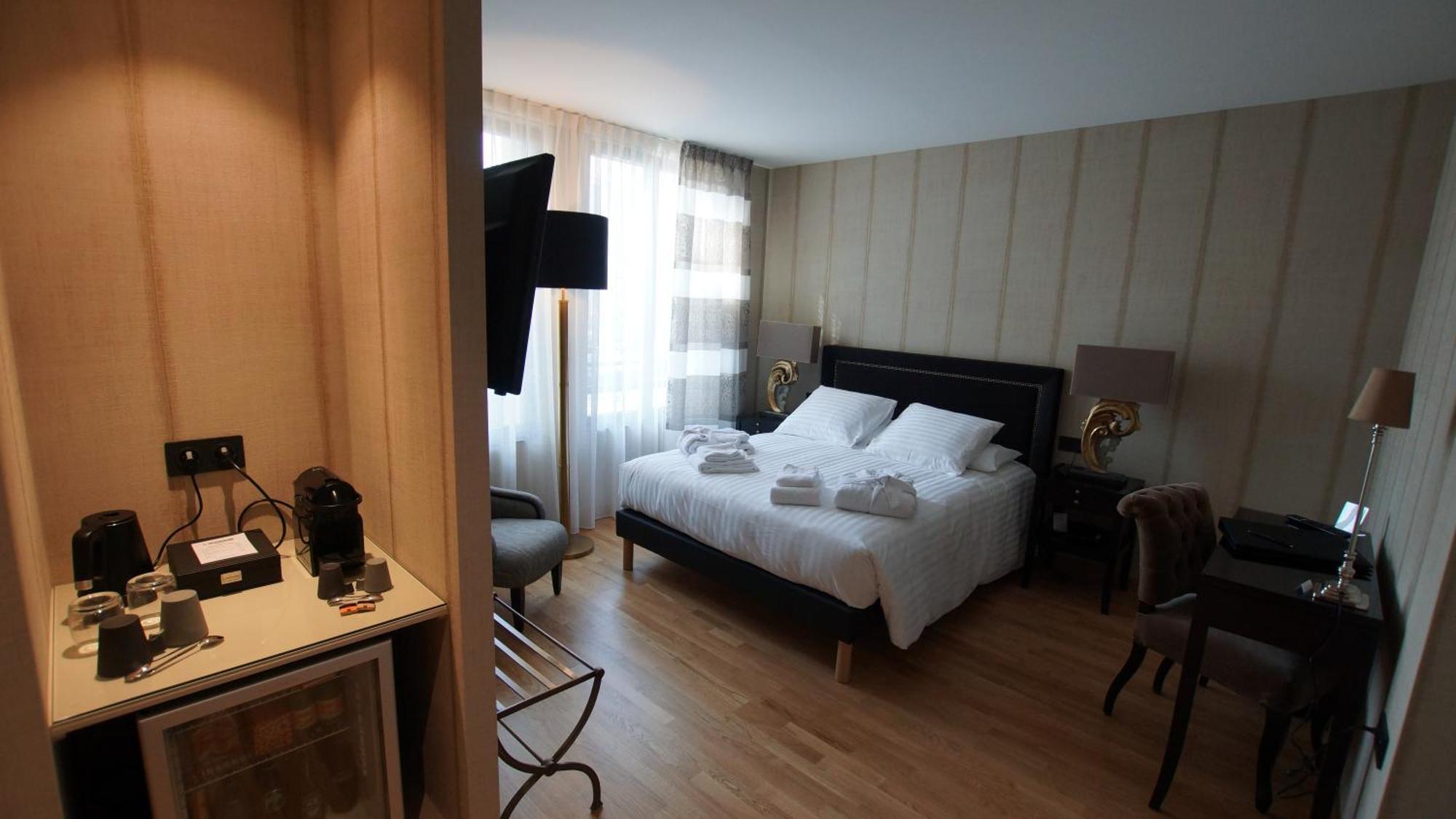 Hotel De Charme L'Oree Du Parc Romans-sur-Isère Dış mekan fotoğraf