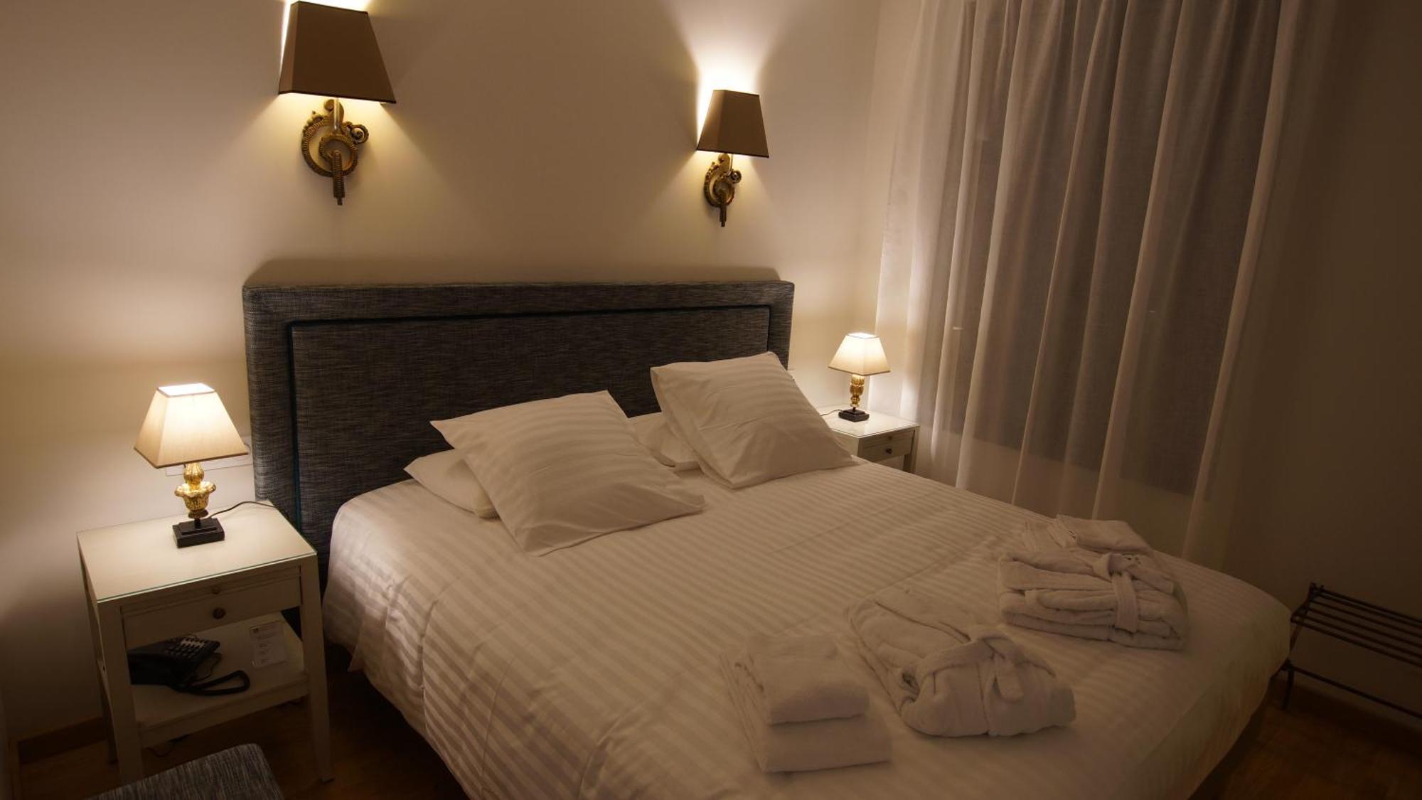 Hotel De Charme L'Oree Du Parc Romans-sur-Isère Dış mekan fotoğraf