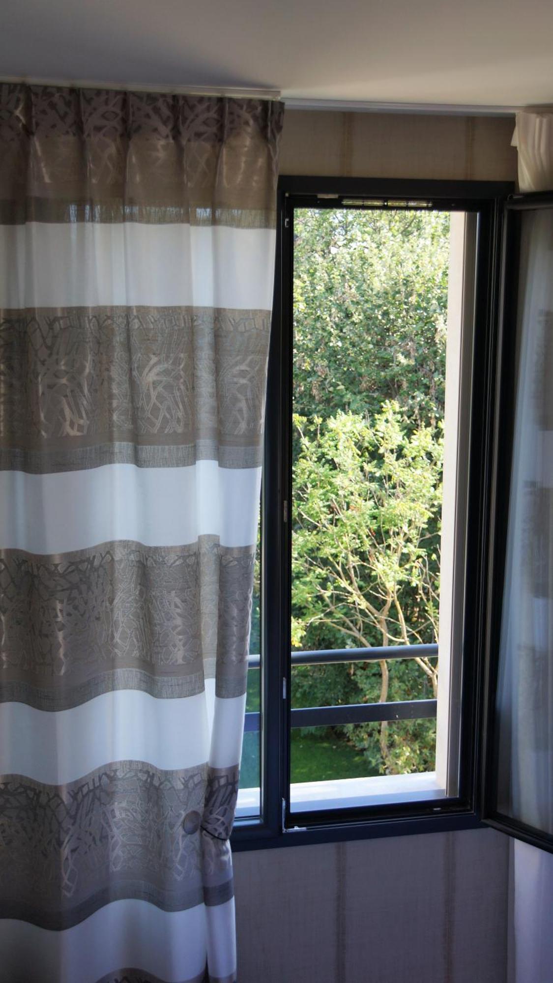 Hotel De Charme L'Oree Du Parc Romans-sur-Isère Dış mekan fotoğraf