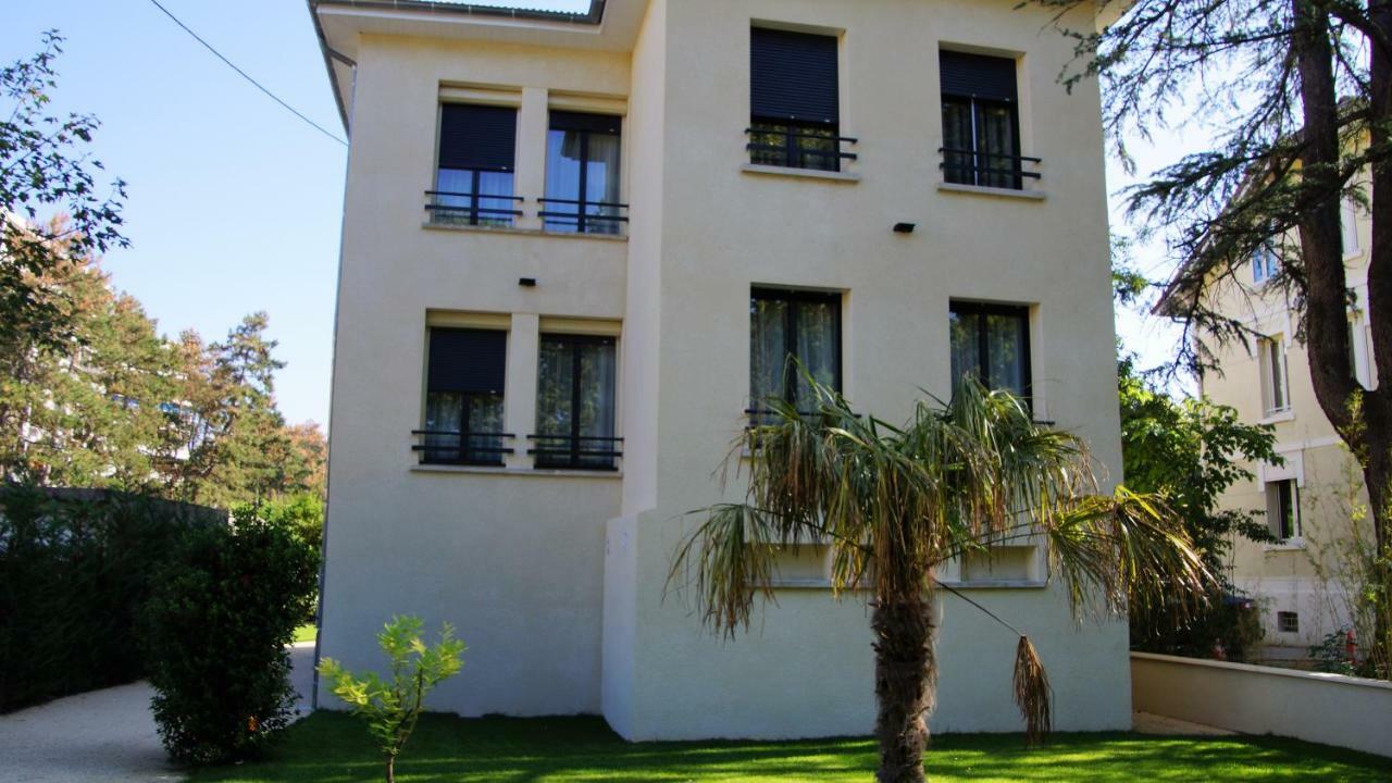 Hotel De Charme L'Oree Du Parc Romans-sur-Isère Dış mekan fotoğraf